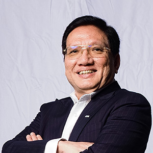 Paulus Bambang WS - Pengkhotbah Gereja Mawar Sharon